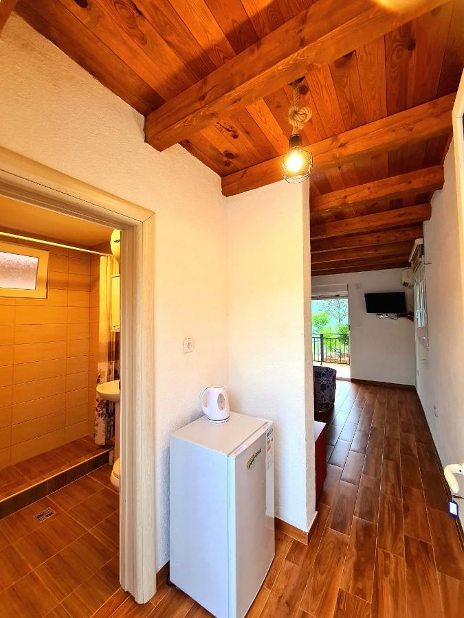 S&M Apartments Rijeka Crnojevića Eksteriør bilde
